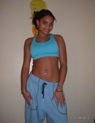 Sporty Ebony GF Showing Off Her Tight Body