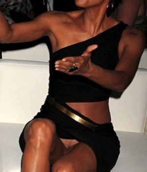 Black celeb Halle Berry No Panties At All