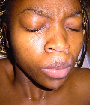 Ebony hot skank received a huge facial